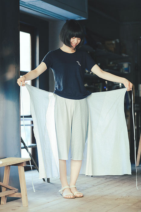 Babaghuri: Ombre Printing Skirt with Trousers